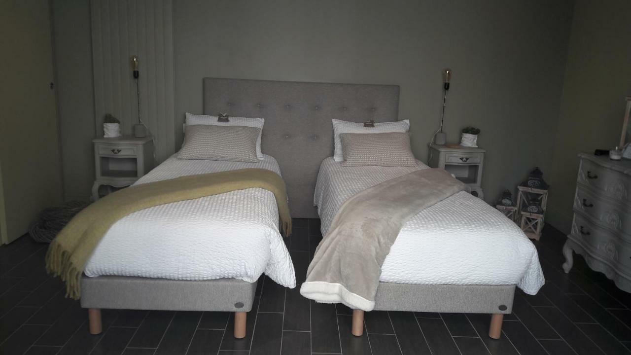 Chambre D'Hotes Les Rives De La Tronne Мер Экстерьер фото