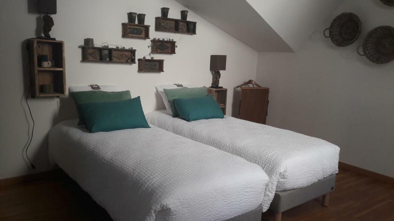 Chambre D'Hotes Les Rives De La Tronne Мер Экстерьер фото